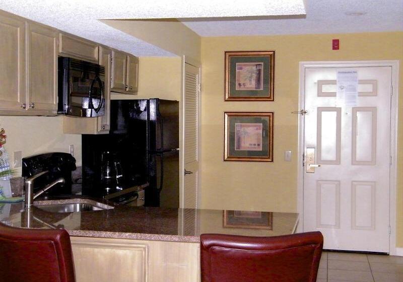 استراحتگاه Palmera Inn And Suites