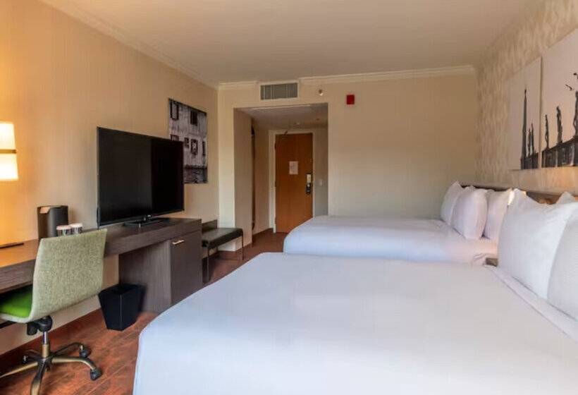 هتل Courtyard by Marriott San Diego Downtown Little Italy