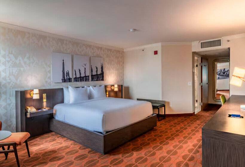 هتل Courtyard by Marriott San Diego Downtown Little Italy