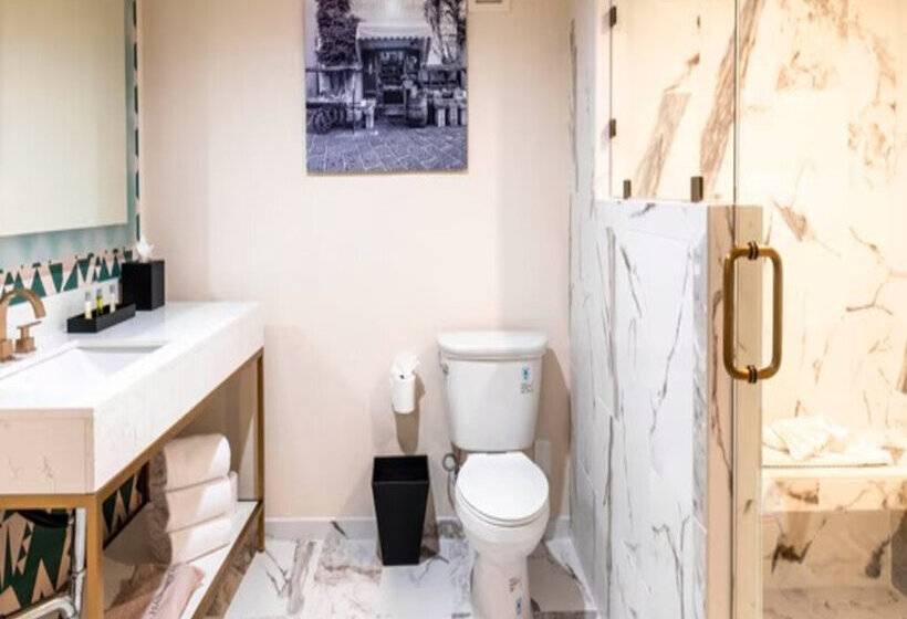 هتل Courtyard by Marriott San Diego Downtown Little Italy