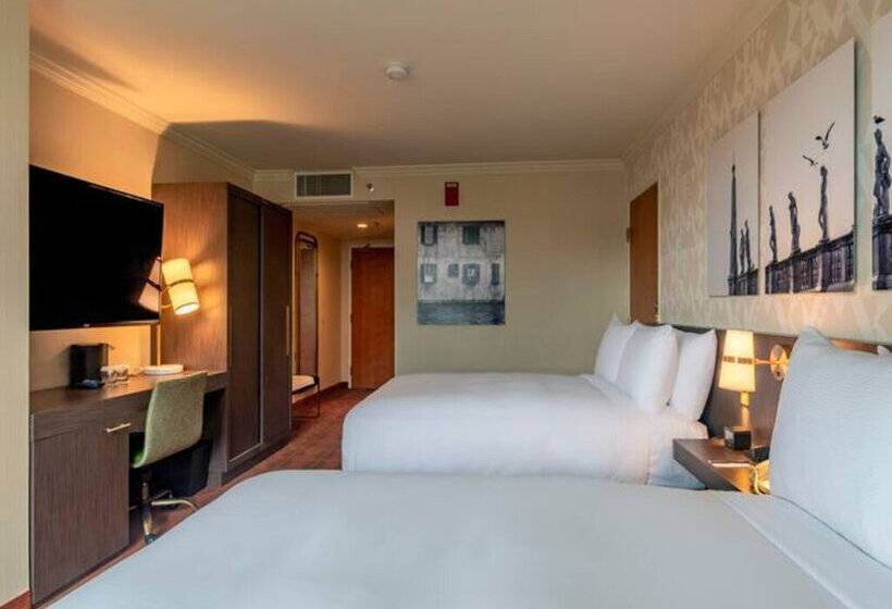 هتل Courtyard by Marriott San Diego Downtown Little Italy