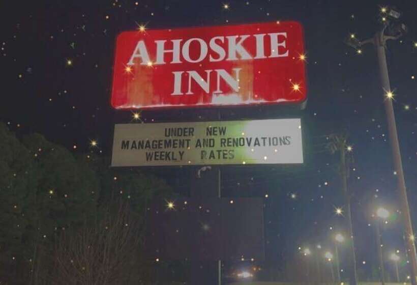 בית מלון כפרי Ahoskie Inn