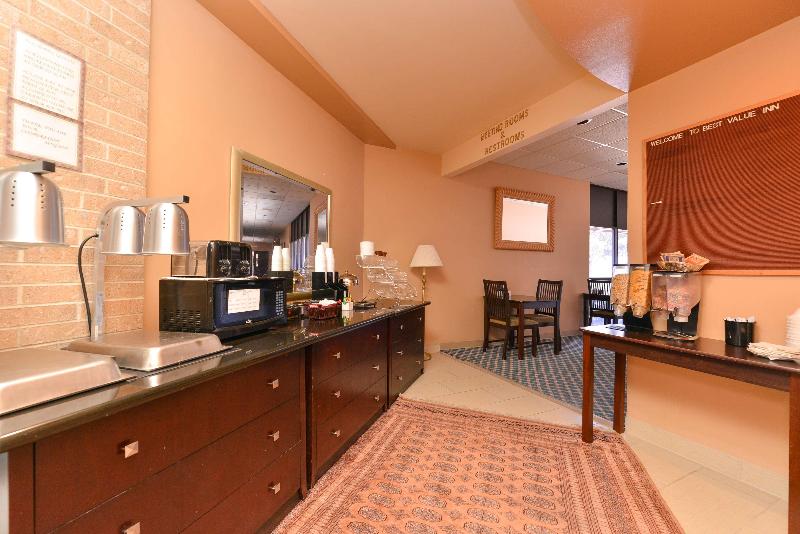 هتل Americas Best Value Inn & Suites Victoria