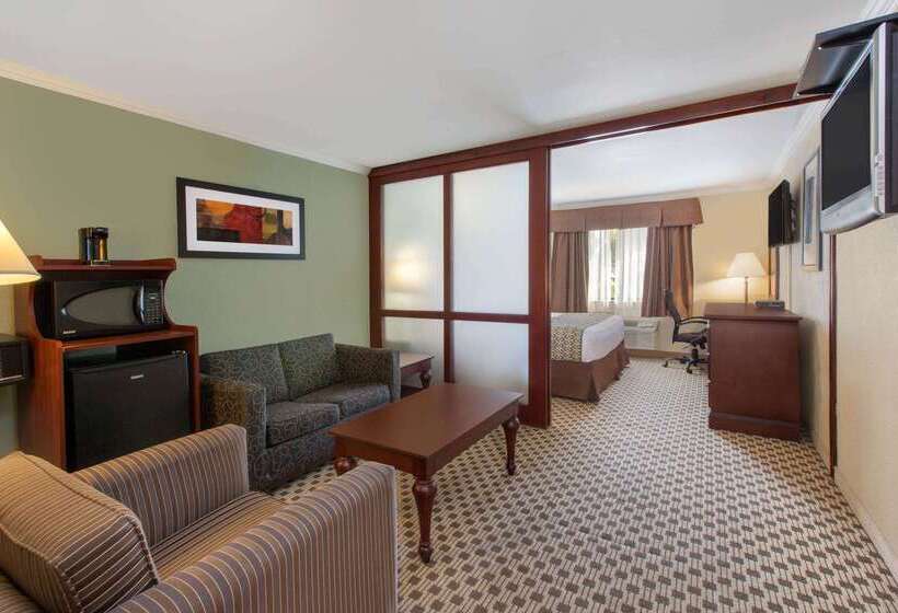 호텔 Baymont By Wyndham Pompton Plains/wayne