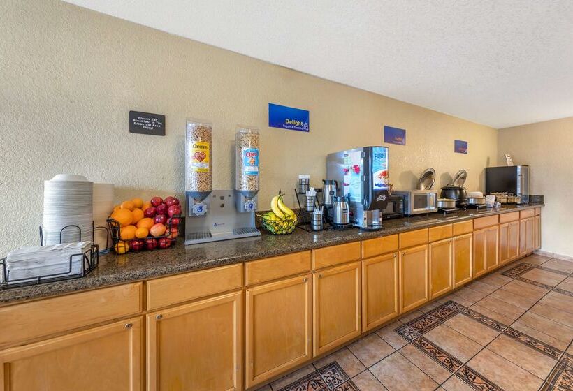هتل Best Western Americana Inn