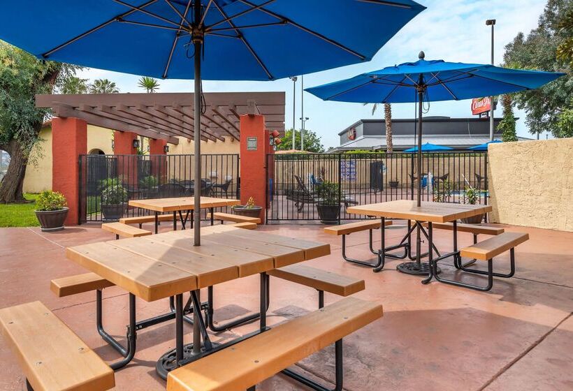 هتل Best Western Americana Inn