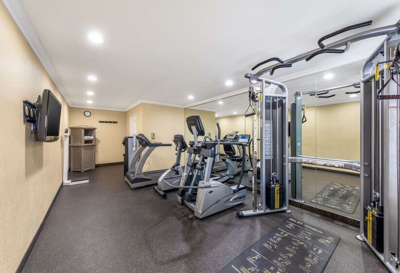 هتل Best Western Americana Inn