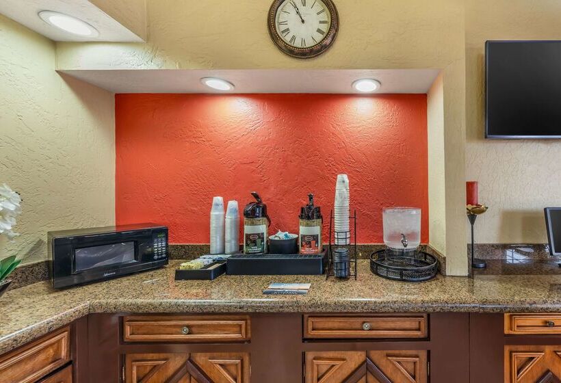 هتل Best Western Americana Inn