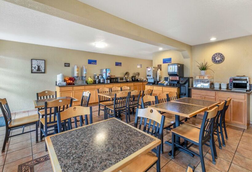 هتل Best Western Americana Inn