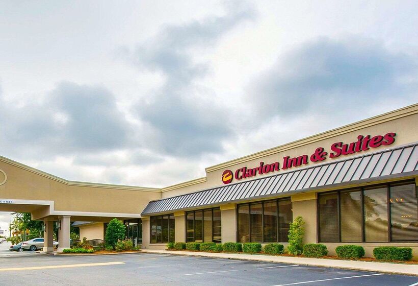 ホテル Clarion Inn & Suites Dothan South