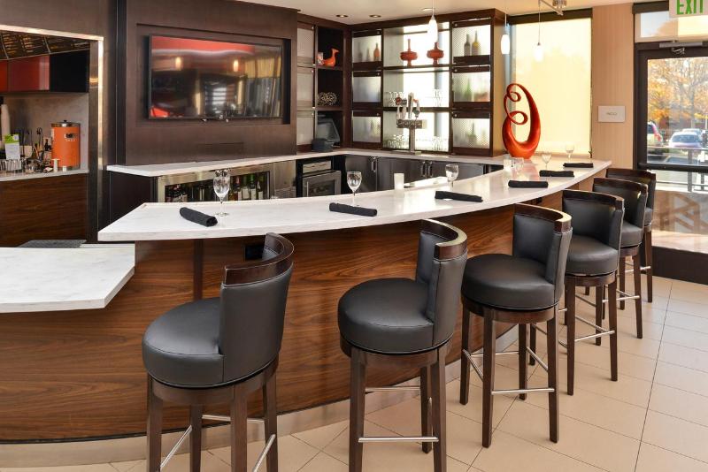 هتل Courtyard By Marriott Denver Cherry Creek