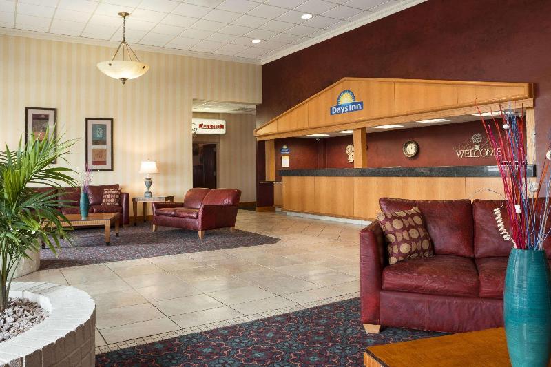 בית מלון כפרי Days Inn By Wyndham Rock Falls