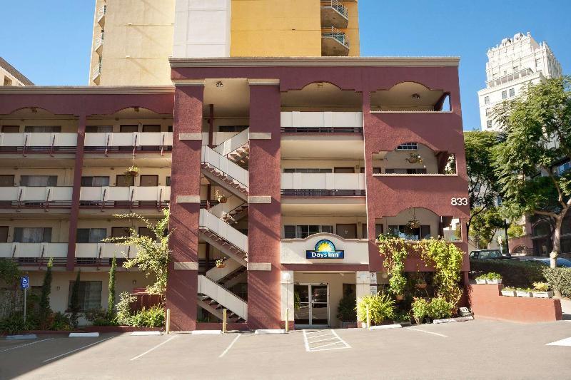 هتل Days Inn By Wyndham San Diego/downtown/convention Center