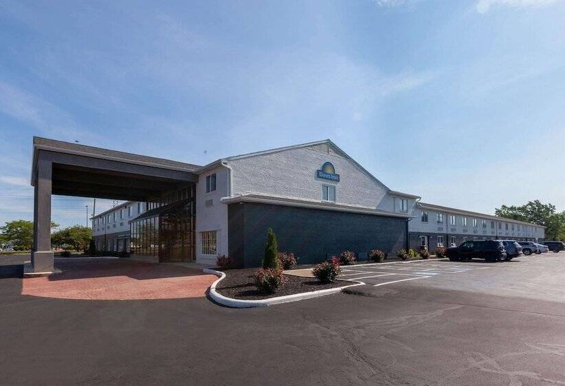 هتل Days Inn By Wyndham Sandusky Cedar Point