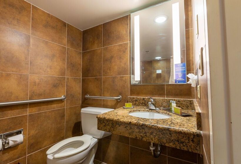 هتل Doubletree By Hilton Dallas Richardson