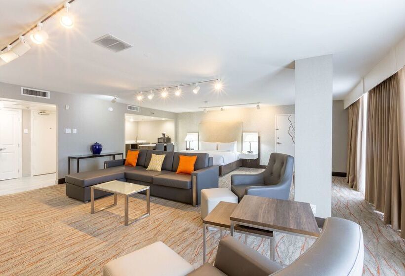 هتل Doubletree By Hilton Dallas Richardson