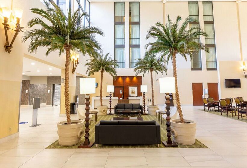 هتل Doubletree By Hilton Dallas Richardson
