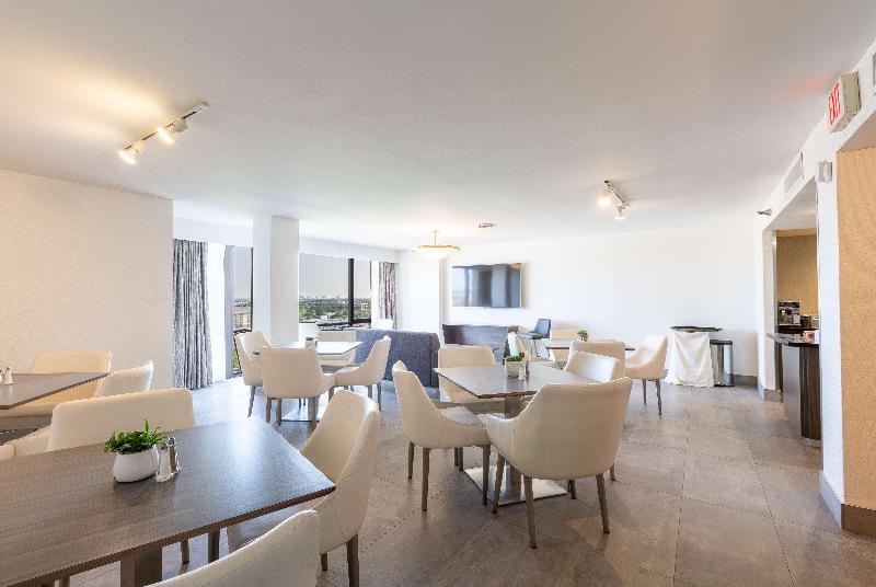 هتل Doubletree By Hilton Dallas Richardson