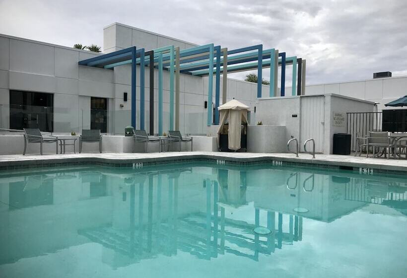فندق Doubletree By Hilton Phoenix Chandler