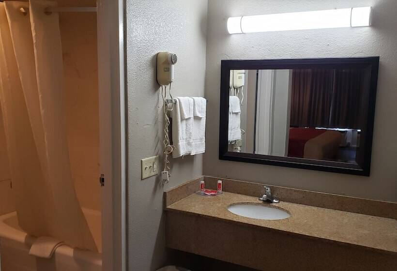 فندق Econo Lodge