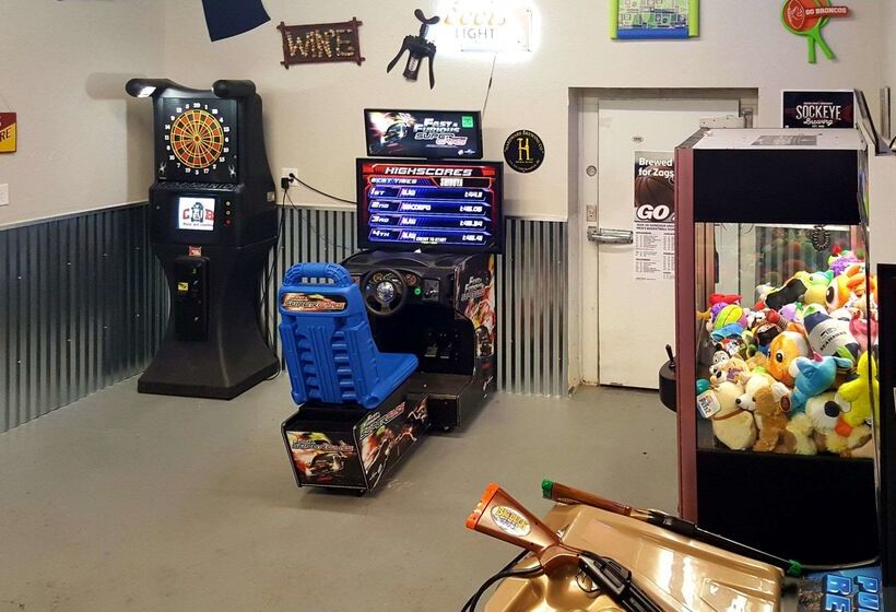 Hells Canyon Grand Hotel, Ascend Hotel Collection