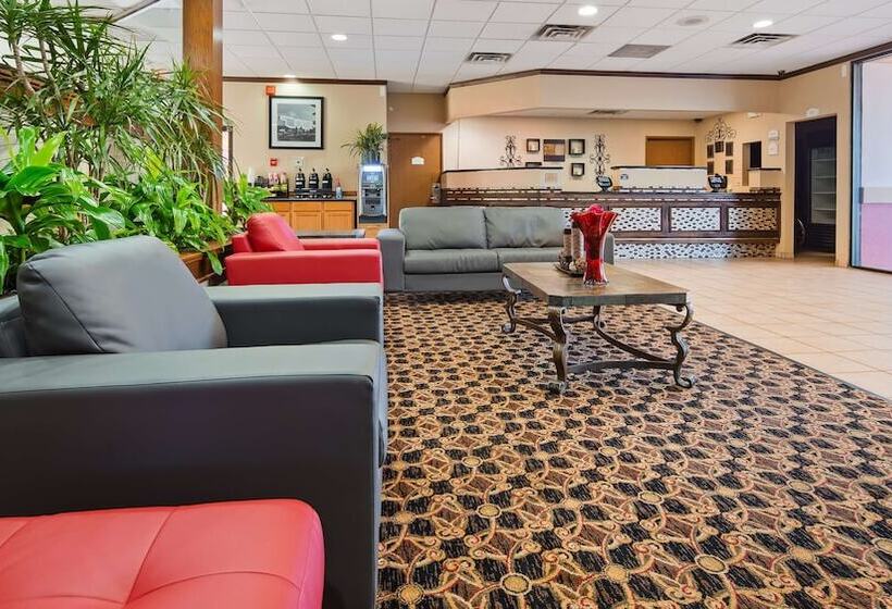 فندق Broadway Inn & Suites