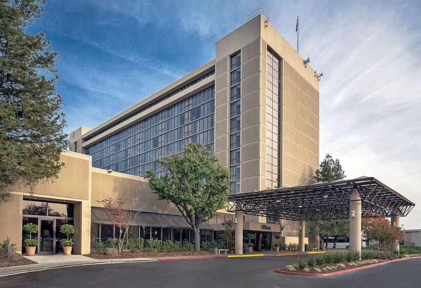 فندق Hilton Sacramento Arden West