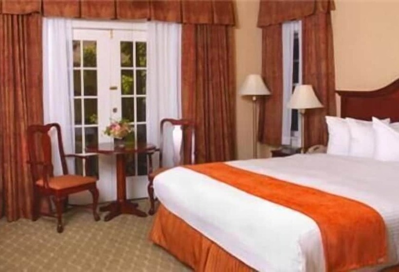 ホテル Historic Santa Maria Inn
