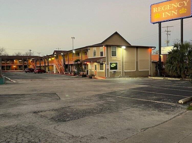 ホテル Regency Inn   Fort Sam Houston
