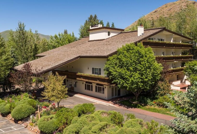 هتل Knob Hill Inn