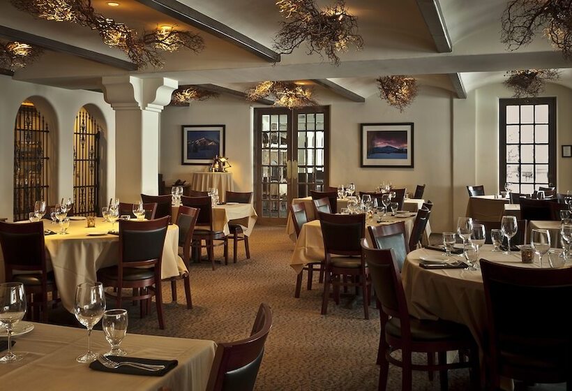 هتل Knob Hill Inn