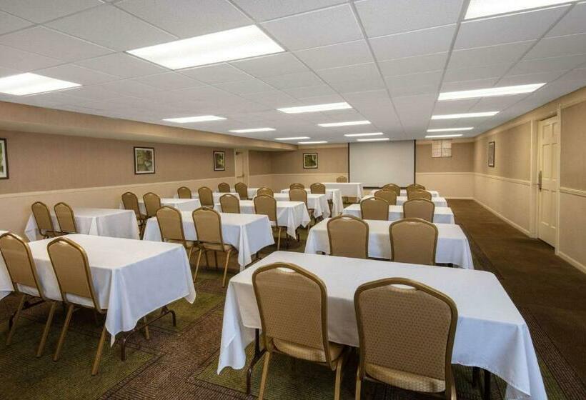 هتل La Quinta Inn & Suites By Wyndham Las Vegas Airport N Conv