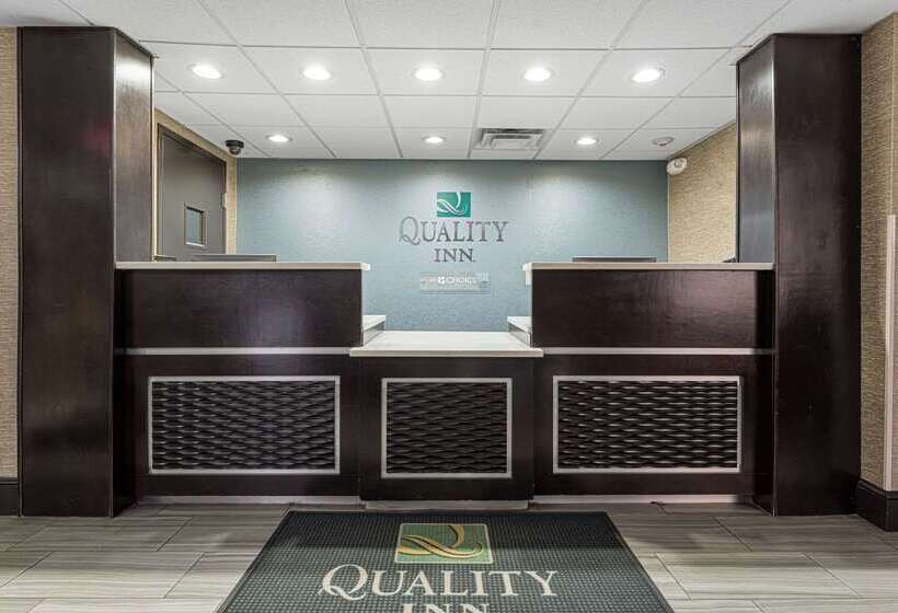 هتل Quality Inn Asheville Downtown Tunnel Rd