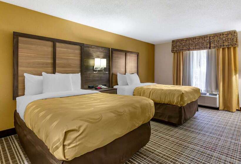 هتل Quality Inn & Suites  Greensborohigh Point