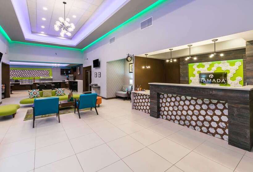 هتل Ramada By Wyndham El Paso