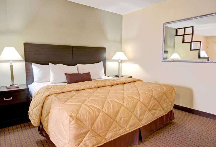 هتل Ramada By Wyndham El Paso