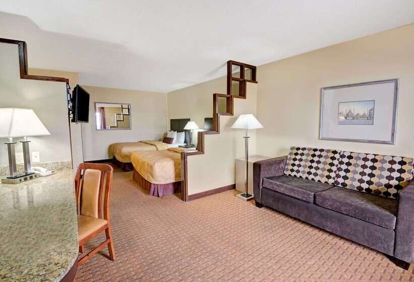 هتل Ramada By Wyndham El Paso
