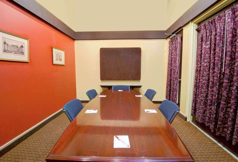 هتل Ramada By Wyndham El Paso