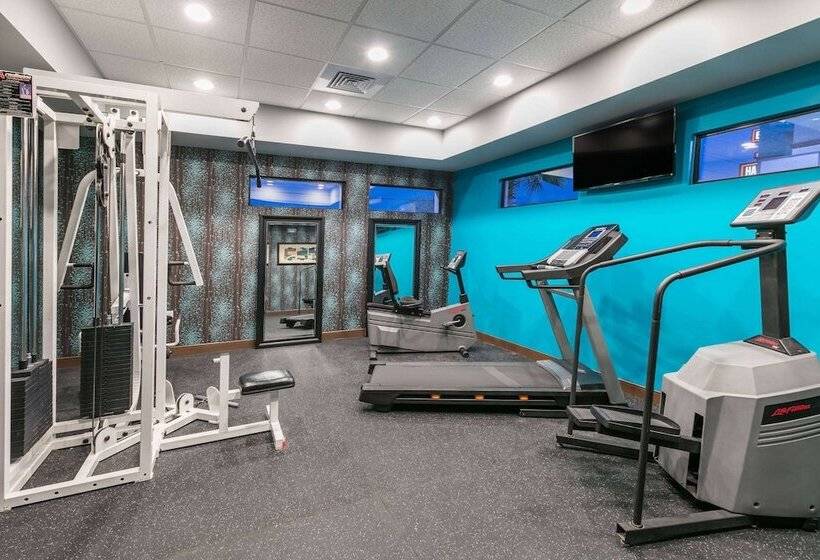 هتل Ramada By Wyndham El Paso