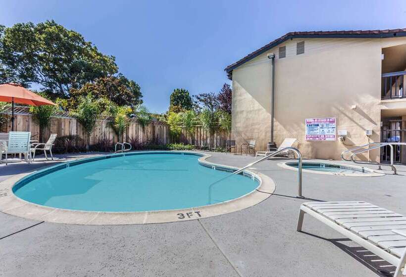 ホテル Ramada By Wyndham Mountain View