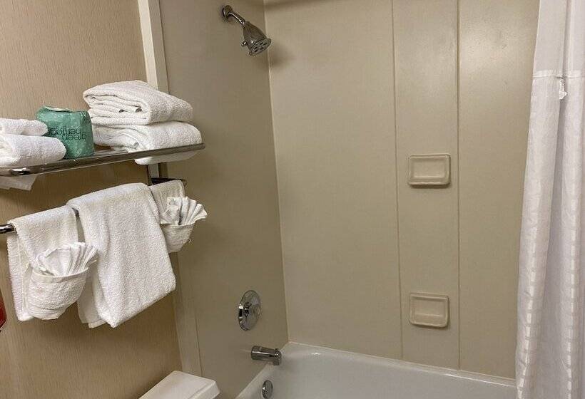 ホテル Ramada By Wyndham Rochelle Park Near Paramus