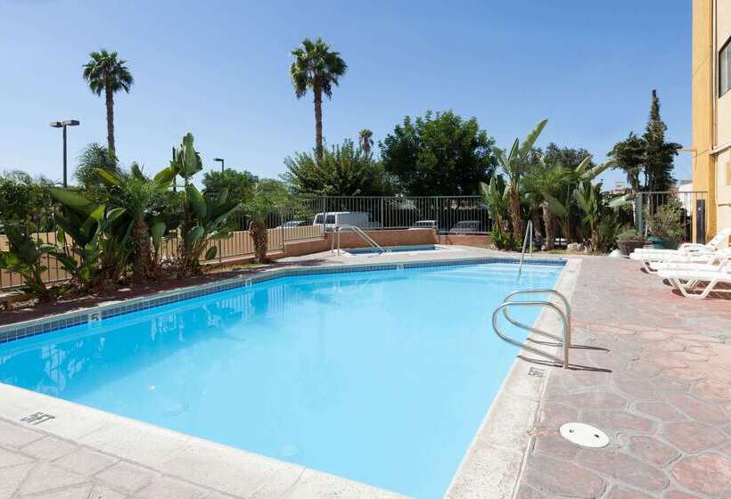 هتل Ramada Plaza By Wyndham Garden Grove/anaheim South