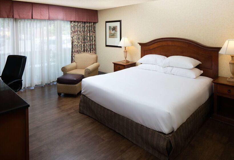 Hotel Red Lion  Redding