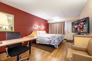 호텔 Red Roof Inn Canton