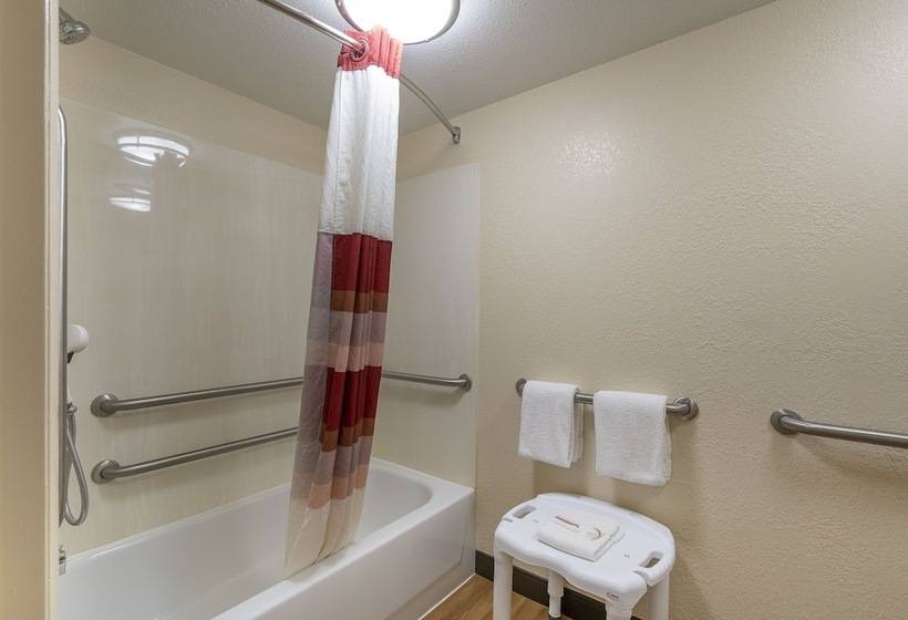 هتل Red Roof Inn Cleveland Airportmiddleburg Heights