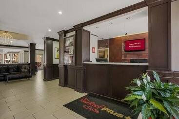 هتل Red Roof Inn Plus+ & Suites Knoxville West Cedar Bluff