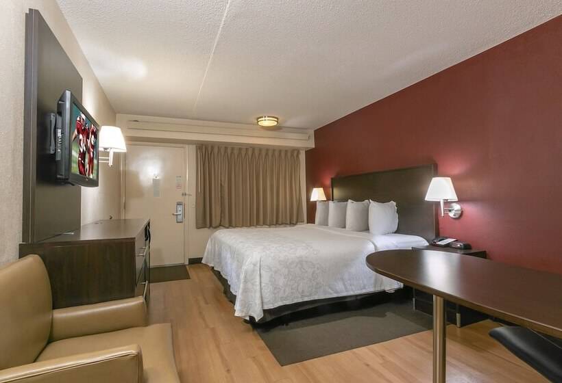 Hotel Red Roof Plus+ Washington Dc  Oxon Hill