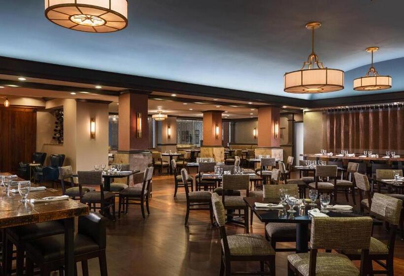Otel Renaissance Des Moines Savery