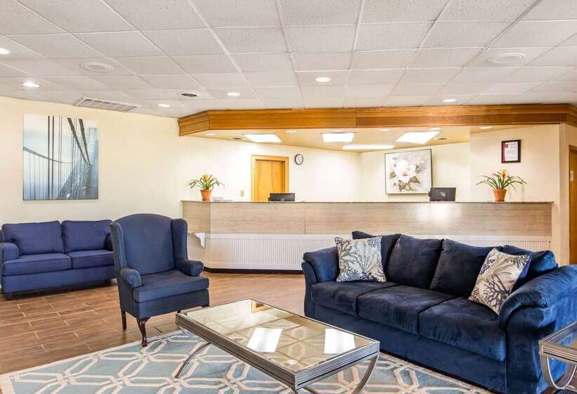 فندق Ramada By Wyndham Santee I 95