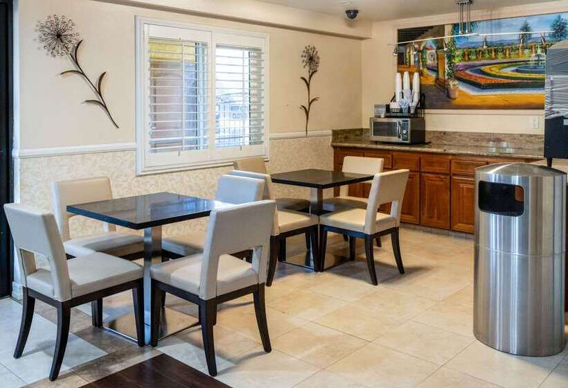 فندق Rodeway Inn & Suites Coltonriverside